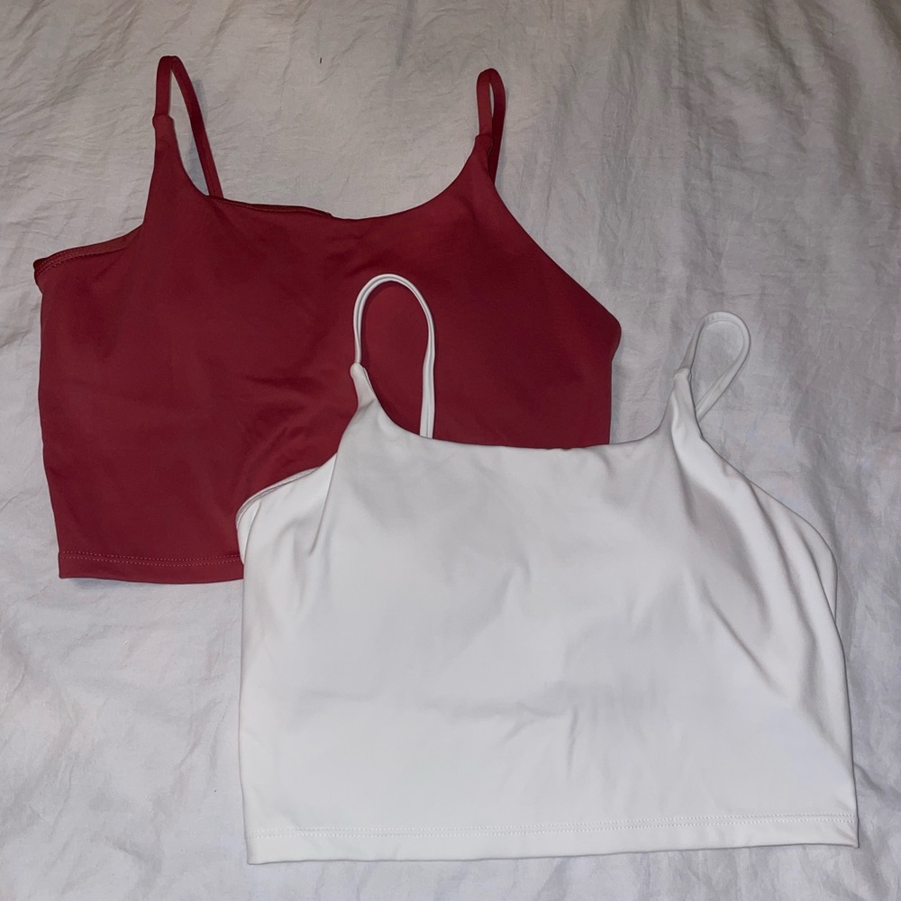 Cropped tank tops